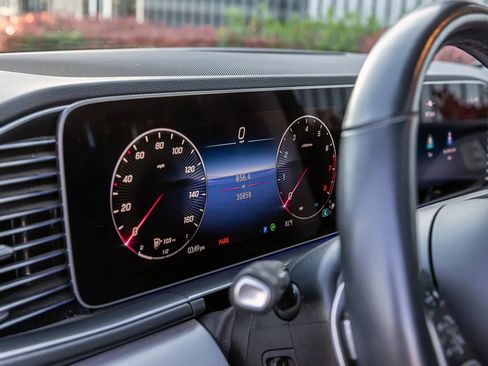 Used 2024 Mercedes-Benz GLE 450 4MATIC image 26