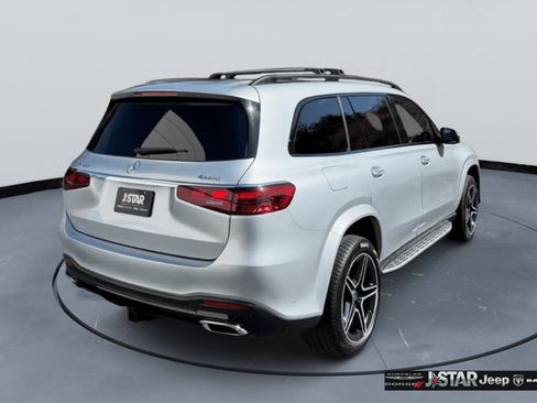 Used 2025 Mercedes-Benz GLS 450 4MATIC w/ AMG Line Exterior image 5