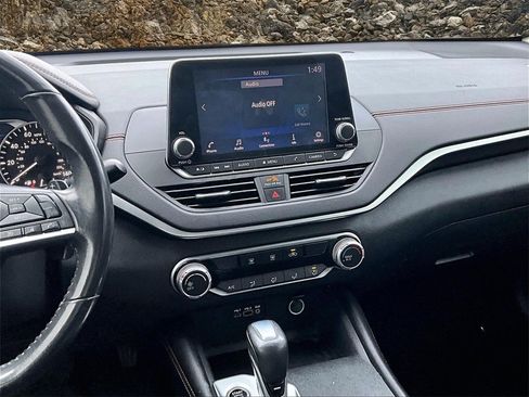 Used 2022 Nissan Altima 2.5 SR image 6