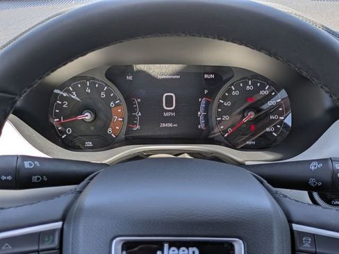 Used 2025 Jeep Compass Limited image 16