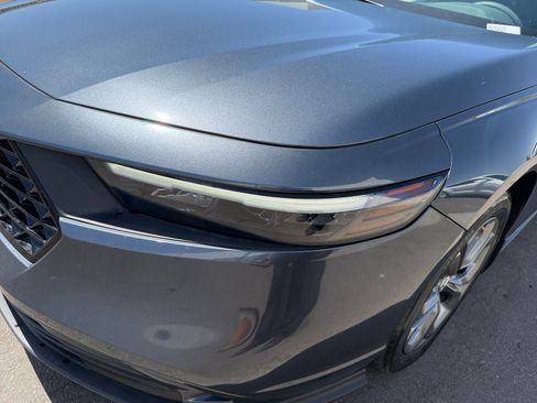 Used 2023 Honda Accord EX image 9