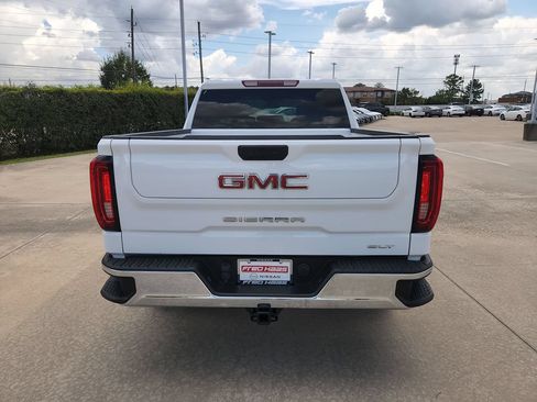 Used 2025 GMC Sierra 1500 SLT RWD image 11