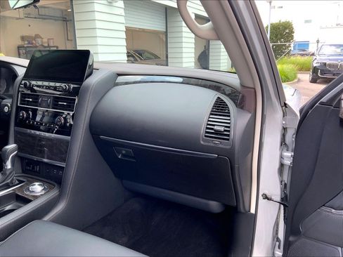 Used 2023 Nissan Armada Platinum w/ Captain's Chairs Package AWD/4WD image 15