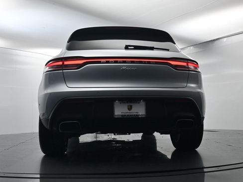 Used 2022 Porsche Macan image 52