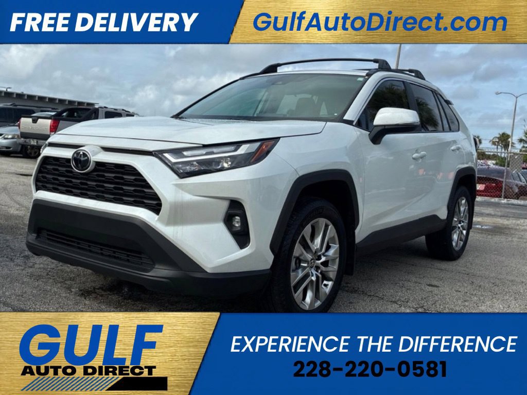 Used 2025 Toyota RAV4 XLE Premium FWD image 3