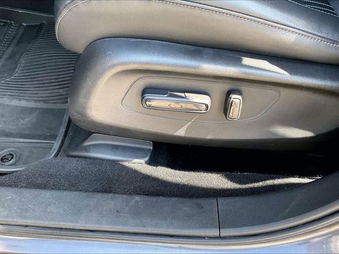 Used 2023 Honda HR-V EX-L image 31