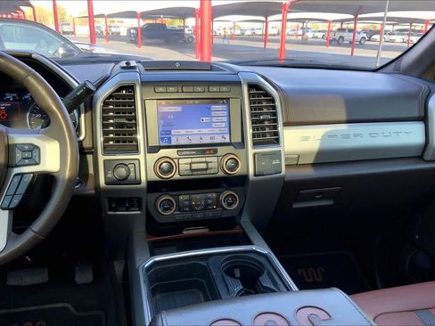 Used 2019 Ford F250 King Ranch w/ King Ranch Ultimate Package image 7
