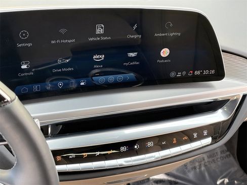 Used 2024 Cadillac Lyriq Luxury w/ Nappa Leather Package image 26