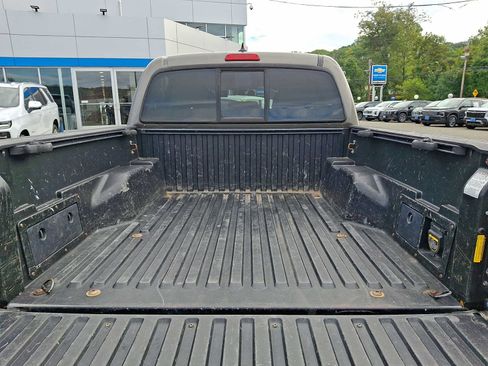 Used 2014 Toyota Tacoma 4x4 Double Cab w/ TRD Sport Package image 28