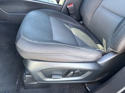 Used 2022 Ford Explorer XLT RWD image 13