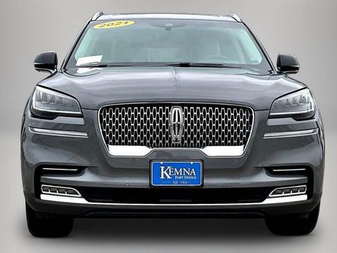 Used 2021 Lincoln Aviator Reserve w/ Equipment Group 201A AWD/4WD image 2