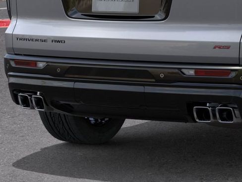 New 2026 Chevrolet Traverse RS w/ LPO, Floor Liner Package AWD/4WD image 14