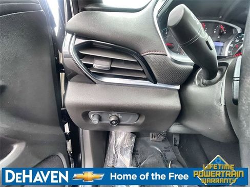 Used 2023 Chevrolet Traverse RS AWD/4WD image 17