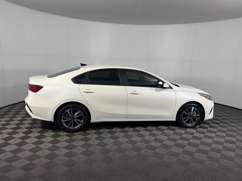 Used 2023 Kia Forte LXS FWD image 7