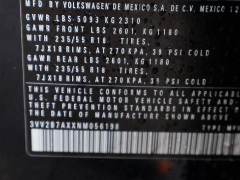 Certified 2022 Volkswagen Tiguan SE w/ Panoramic Sunroof Package image 27