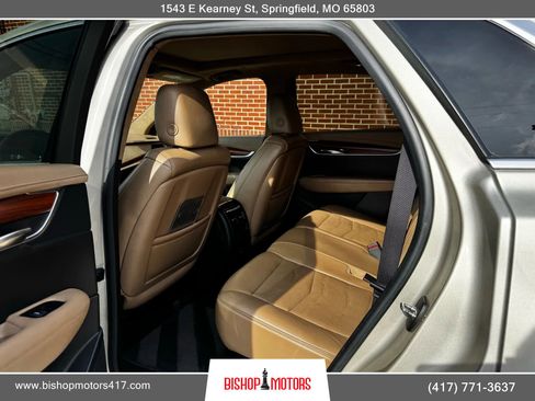 Used 2017 Cadillac XT5 Platinum w/ Driver Assist Package image 12
