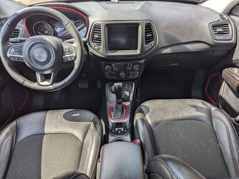 Used 2021 Jeep Compass Trailhawk image 19