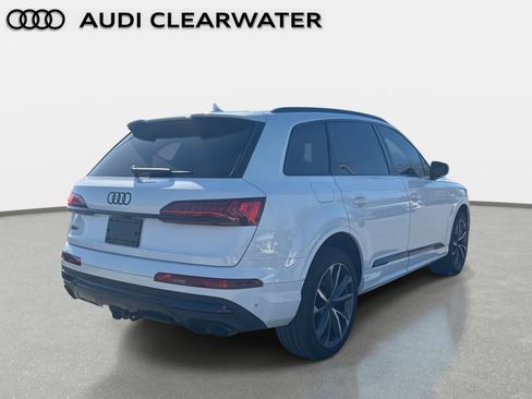Used 2023 Audi SQ7 Prestige w/ Sport Package image 3