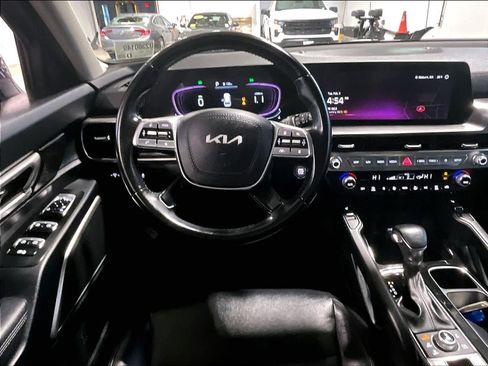 Used 2023 Kia Telluride S image 18