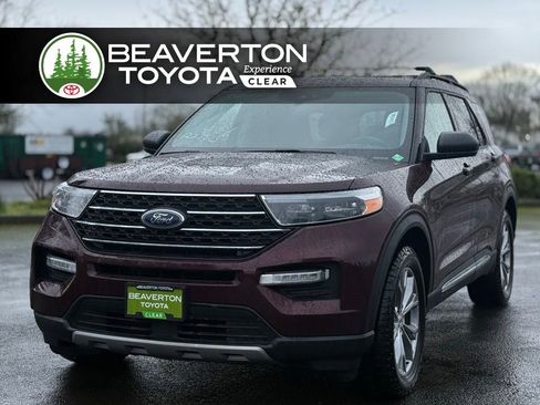 Used 2022 Ford Explorer XLT w/ Equipment Group 202A image 1