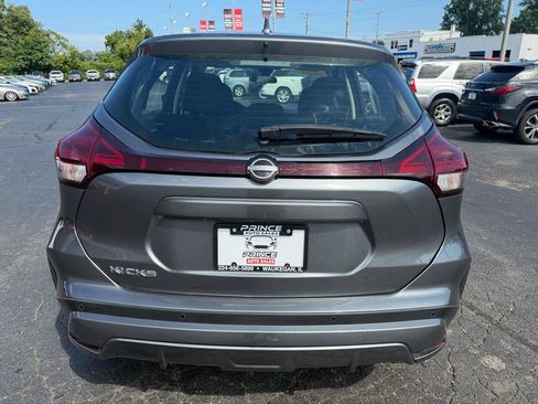 Used 2023 Nissan Kicks S FWD image 6