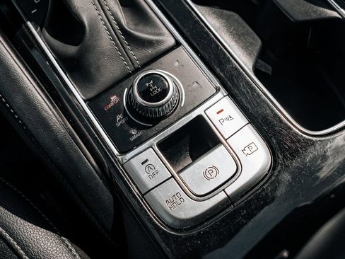 Used 2025 Kia Telluride SX w/ SX Captain's Chair Package AWD/4WD image 37