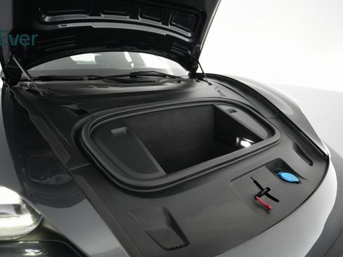 Used 2021 Porsche Taycan 4S image 22