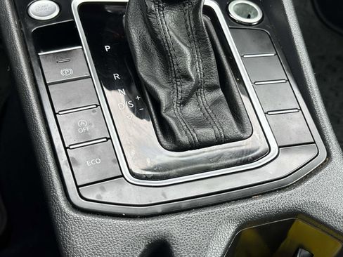 Used 2020 Volkswagen Jetta R-Line image 21