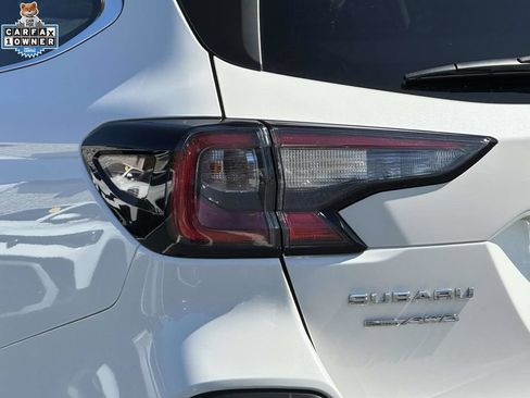 Used 2022 Subaru Outback Touring AWD/4WD image 9