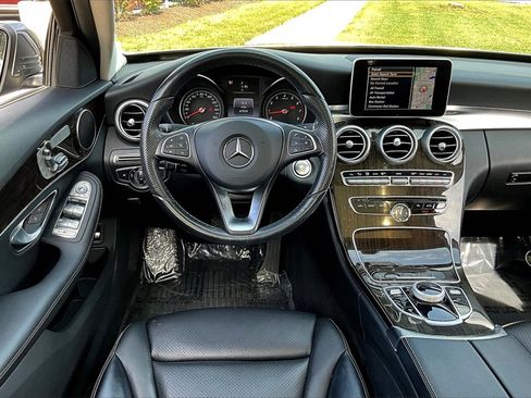Used 2017 Mercedes-Benz C 300 4MATIC Sedan image 19