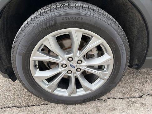 Used 2023 Ford Explorer XLT w/ Equipment Group 202A image 35