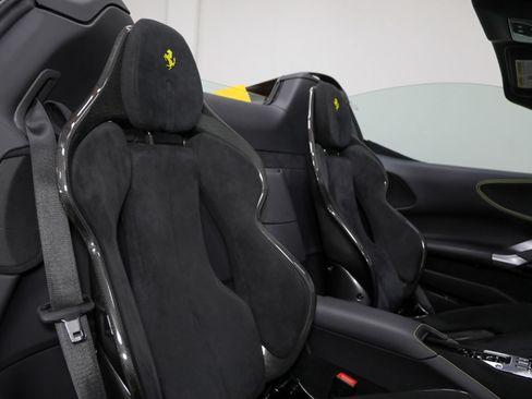 Used 2025 Ferrari SF90 Spider AWD/4WD image 2