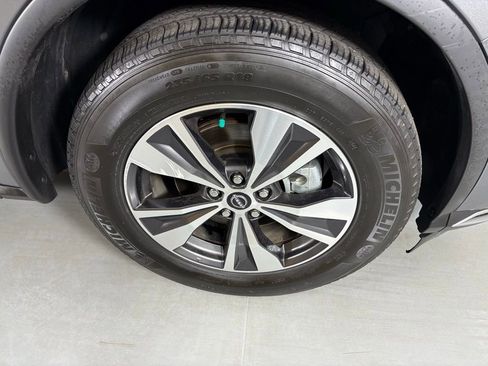 Used 2023 Nissan Murano SV image 10