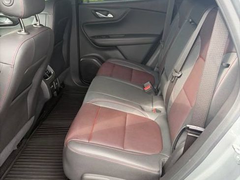 Used 2023 Chevrolet Blazer RS w/ Enhanced Convenience Package FWD image 16