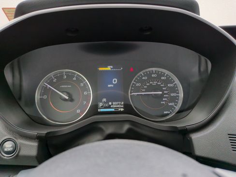 Used 2020 Subaru Crosstrek 2.0i Limited image 2