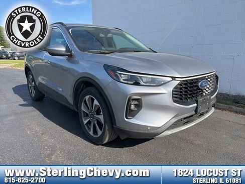 Used 2024 Ford Escape Platinum AWD/4WD image 1