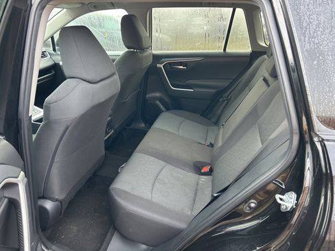 Used 2023 Toyota RAV4 XLE image 10