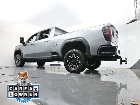 Used 2024 GMC Sierra 2500 AT4X image 34