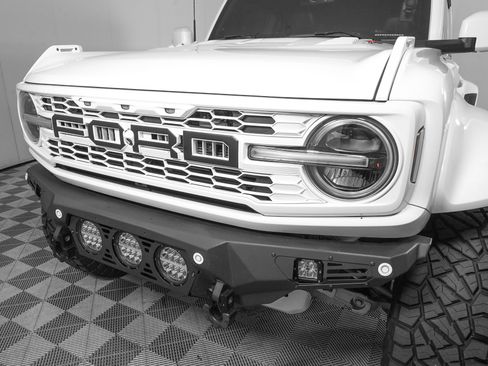 Used 2024 Ford Bronco Raptor AWD/4WD image 27