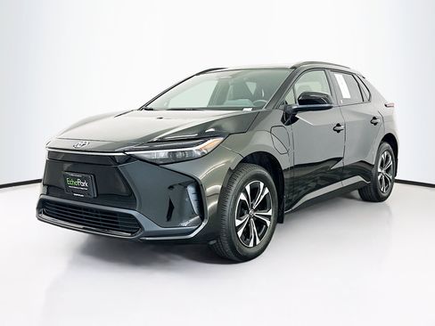 Used 2025 Toyota bZ4X AWD w/ Weather Package image 3