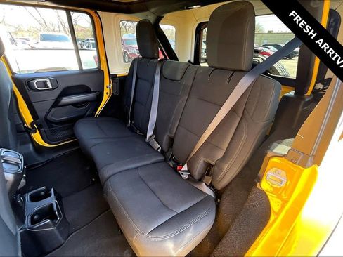 Used 2021 Jeep Wrangler Unlimited Sahara image 21