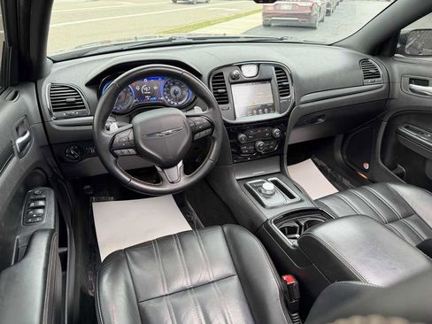 Used 2015 Chrysler 300 S w/ 300S Premium Group image 12