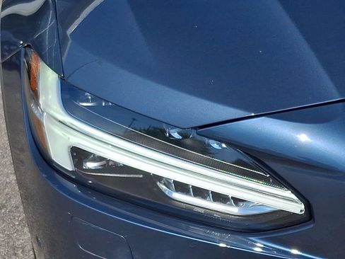 Certified 2024 Volvo S90 T8 Ultimate w/ Lounge Package AWD/4WD image 9