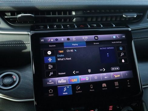 New 2025 Jeep Grand Cherokee L Limited image 5