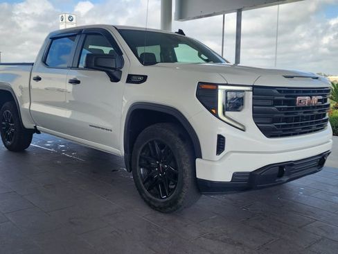 Used 2023 GMC Sierra 1500 Pro w/ Graphite Edition image 4