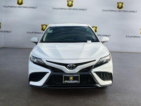 Used 2024 Toyota Camry SE image 8