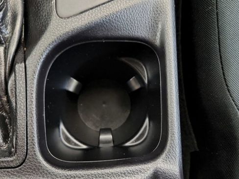 Used 2016 Toyota RAV4 LE AWD/4WD image 36