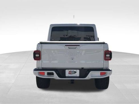 Used 2023 Jeep Gladiator Overland AWD/4WD image 4