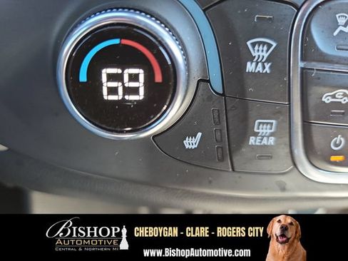 Used 2023 Chevrolet Traverse LT w/ LPO, Floor Liner Package AWD/4WD image 9