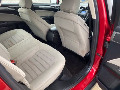 Used 2020 Ford Fusion S FWD image 13
